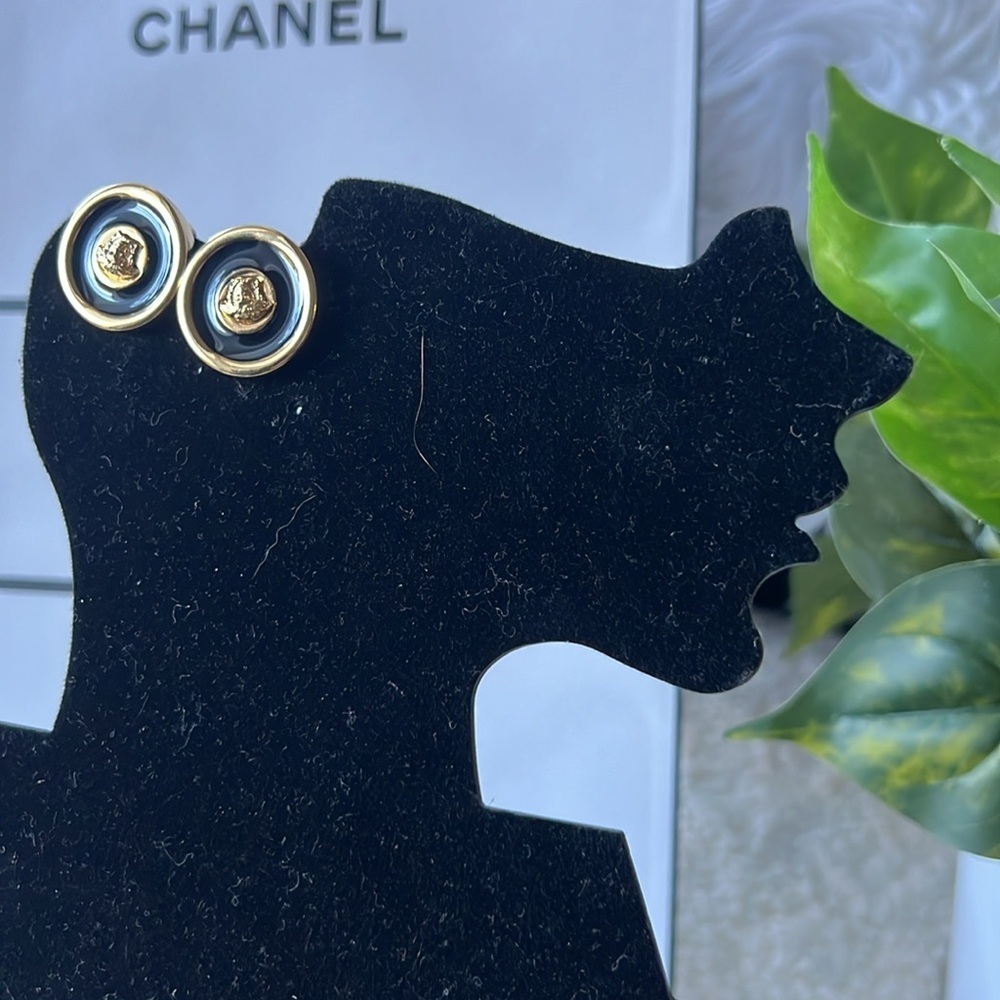 Versace Medusa clip  earrings - Picture 9 of 11